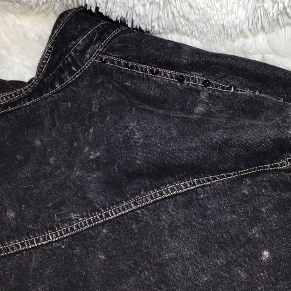 Short jacket - Picture 2 of 3